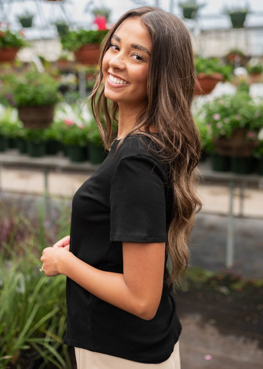 Ari Black Ribbed Top