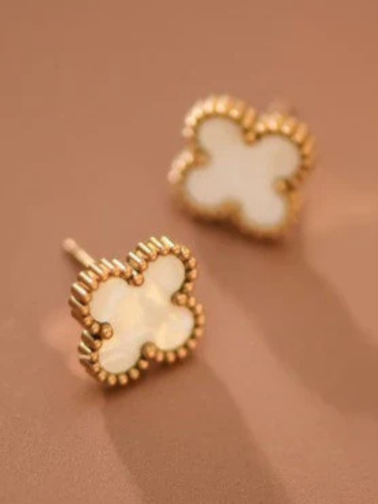 Brinley18KCloverStudEarrings.png Brinley 18K Clover Stud Earrings