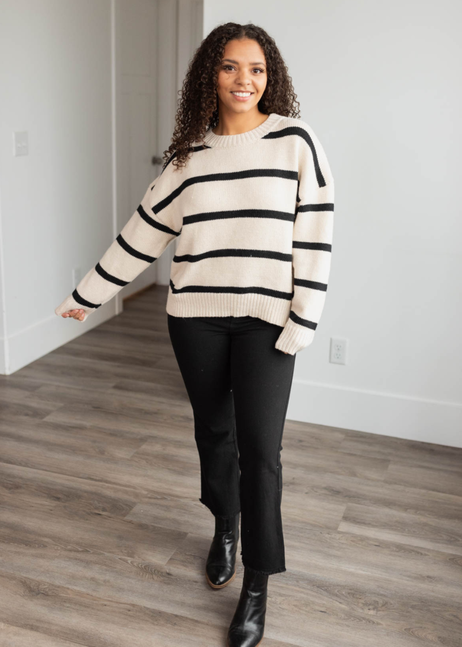 OdetteBlackHighRisePantsLiaBlackStripeSweater6.png Odette Black High Rise Pants